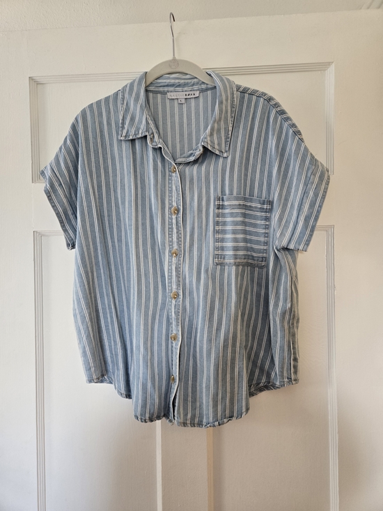 Baltic Born Tops - Baltic Born Light Blue & White Striped Short-Sleeve Button-Down Shirt